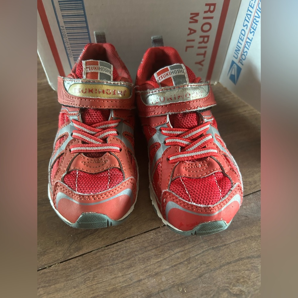 Tsukihoshi little boys tennis shoes sneakers size 10 red washable